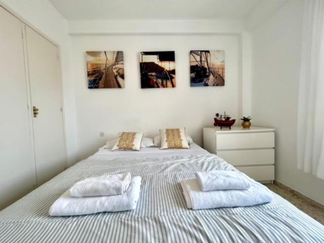 Apartment Gatu Valdeplaya 1ª Linea Playa Piscina Parking 3 Dormit 2 Banos, Solo Familias O Grupos Mayores De 25 Anos *